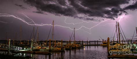 Is Florida lightning capital of the world?