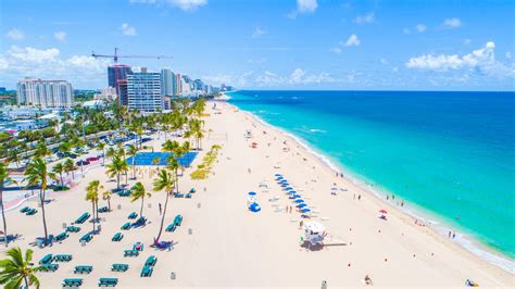 Is Fort Lauderdale Beach Clean?