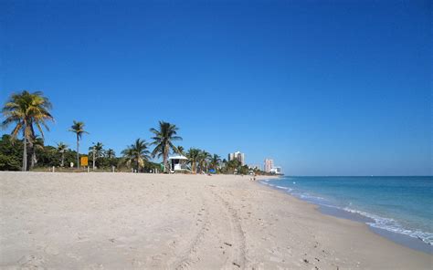 Is Fort Lauderdale Beach Salt Water?