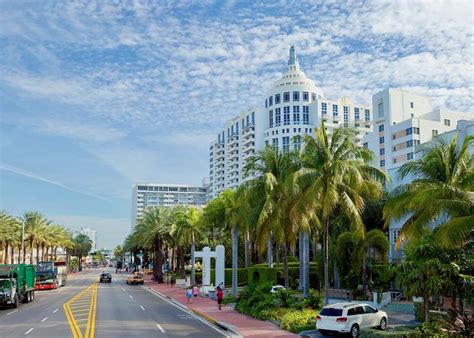 Is It Better To Stay In North Beach Or South Beach Miami?