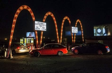 Is It Better To Walk Or Drive In Las Vegas?