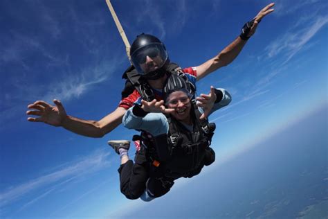 Is it harder to breathe skydiving?