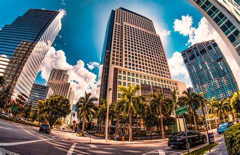 Is It Safe To Walk Around Brickell Miami?