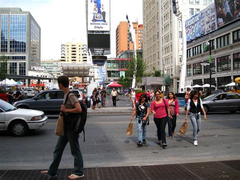 Is jaywalking illegal in Orlando?