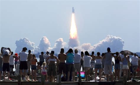 Is Kennedy Space Center Crowded On Launch Days?