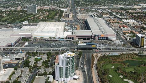 Is Las Vegas Convention Center the largest in the US?