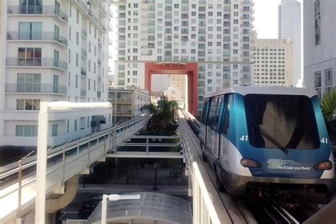 Is Miami Metromover free?