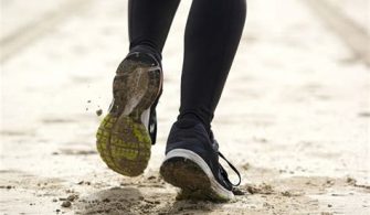 Is Running On Sand Bad For Ankles?