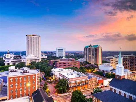 Is Tallahassee a blue or red city?