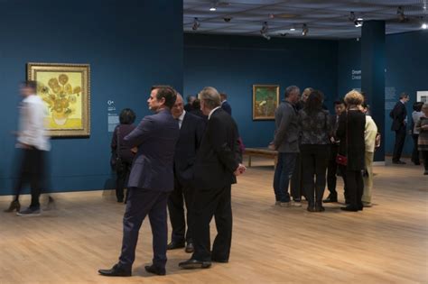 Is there a dress code for Van Gogh Museum?