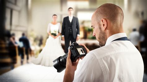 Is $50 good tip for a wedding photographer?