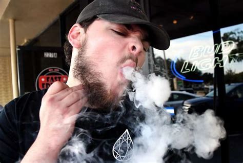 Is vaping illegal in Orlando?