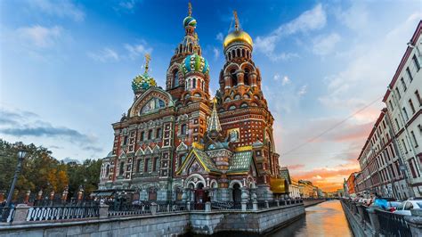 What Are Three Facts About St. Petersburg?