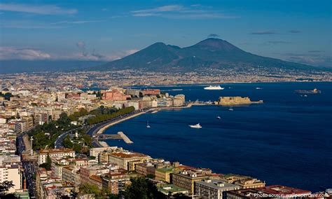 What are three interesting facts about Naples?