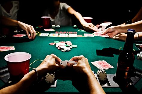 What Do I Need To Know Before Playing Poker In Vegas?