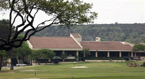 What Golf Resort Does George Strait Own?