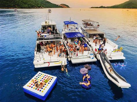 What is a junk boat party?