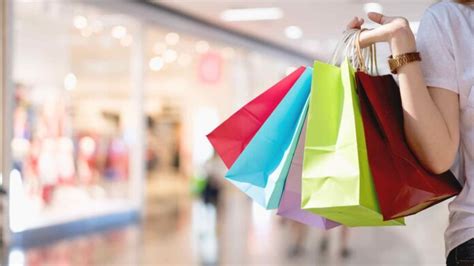 What Is The Benefit Of Outlet Shopping?