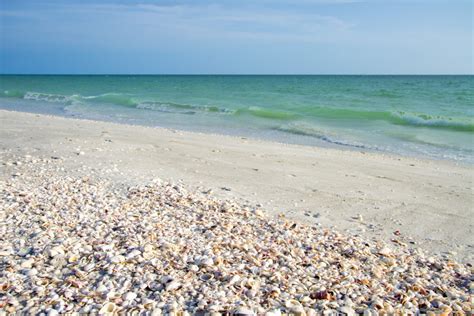 What is the best month to go to Sanibel Island?