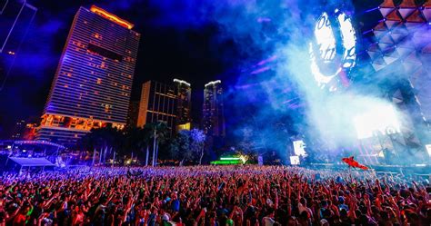 What is the biggest capacity music festival?