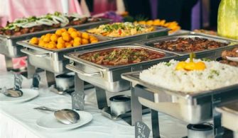 What Is The Difference Between Catering And Food Service?