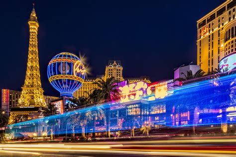 What Is The Famous Light Show In Vegas?