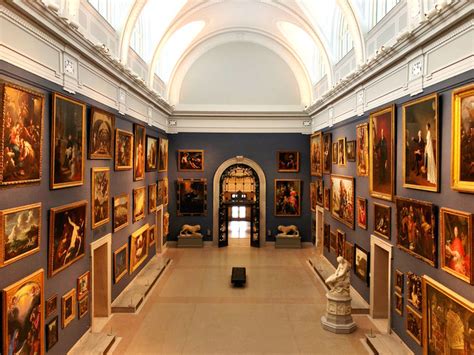 What is the oldest art gallery in America?