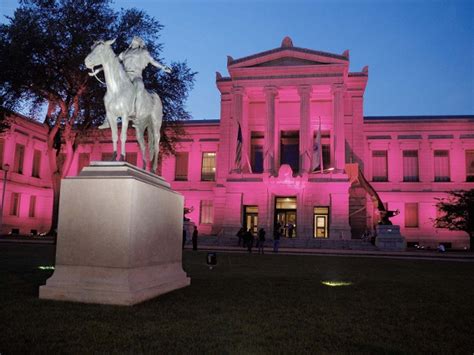 What is the pink Art Museum in Florida?