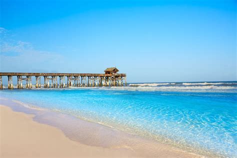 What is the prettiest beach closest to Orlando?
