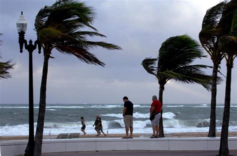 What is the rainy season in Florida?