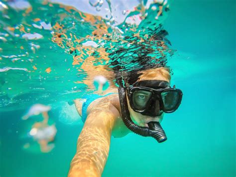 What snorkel won't let water in?