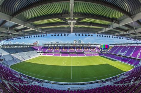 What stadium does Orlando City play in?