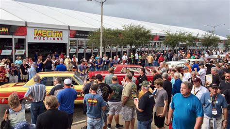 What Time Does Mecum Kissimmee Start?