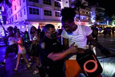 What time is the curfew in Miami Beach?