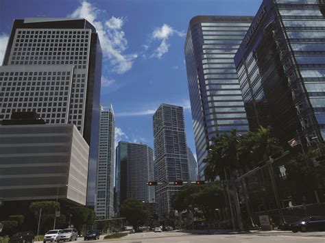 What's the difference between Brickell and Downtown Miami?