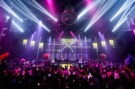 When Should You Show Up To Vegas Clubs?