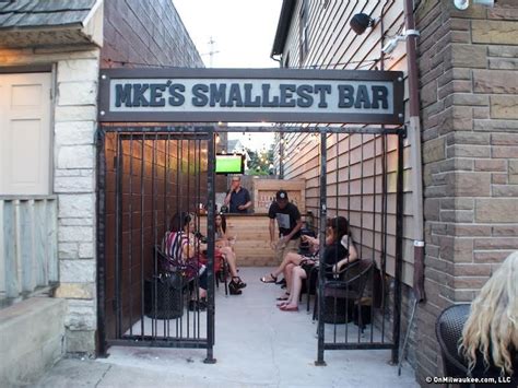 Where is the smallest bar in the United States?