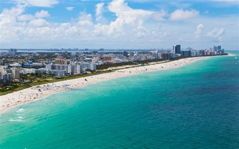 Which beach is better Miami Beach or South Beach?