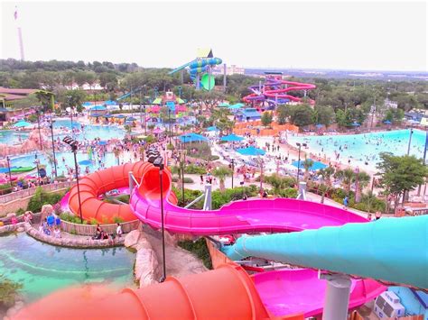 Which is more fun SeaWorld or Aquatica?