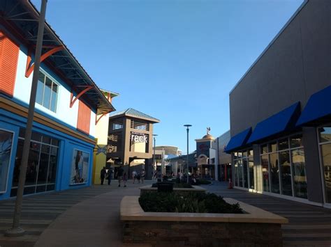 Which mall is bigger Sawgrass or Dolphin?