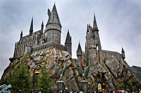 Which Park Is Better For Harry Potter?