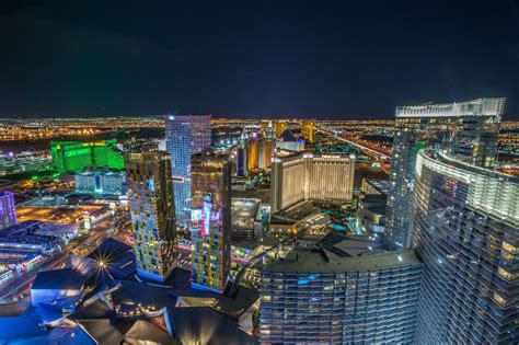 Which Side Of Las Vegas Strip Is Better?