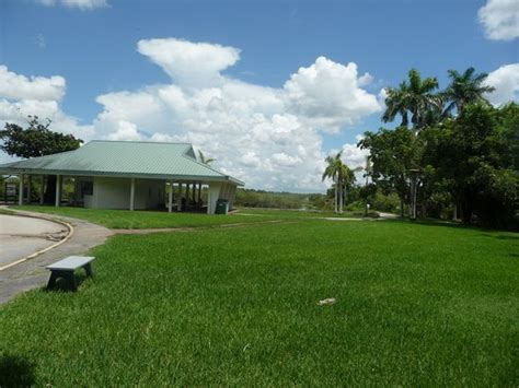 Which Visitor Center Is The Best To Everglades National Park?