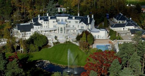 Who Owns The Most Luxurious House In The World?