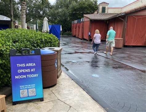 Will I get wet at SeaWorld Orlando?